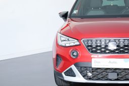 SEAT Arona 1.0 TSI XPERIENCE 6v completo