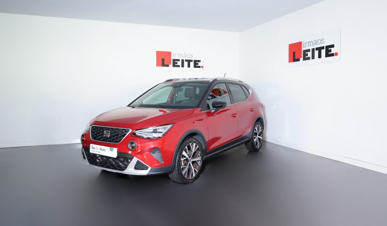 SEAT Arona 1.0 TSI XPERIENCE 6v completo
