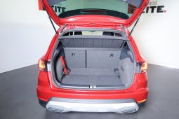 SEAT Arona 1.0 TSI XPERIENCE 6v completo