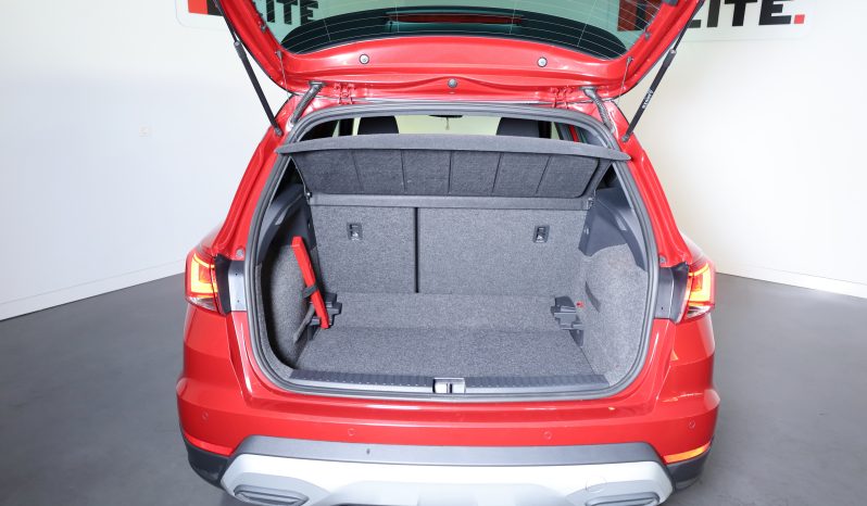 SEAT Arona 1.0 TSI XPERIENCE 6v completo