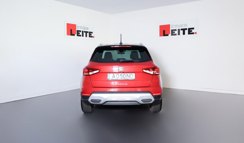 SEAT Arona 1.0 TSI XPERIENCE 6v completo