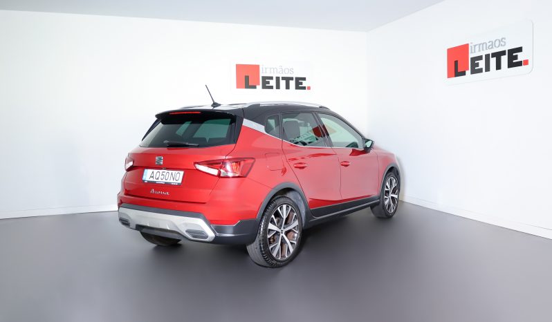 SEAT Arona 1.0 TSI XPERIENCE 6v completo