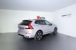Volvo XC60 T6 AWD Híbrido Plug-in Plus Dark completo