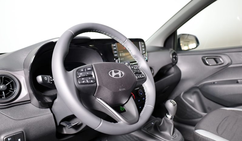 HYUNDAI I10 1.0 MPI CONFORT MY25 (TT) completo