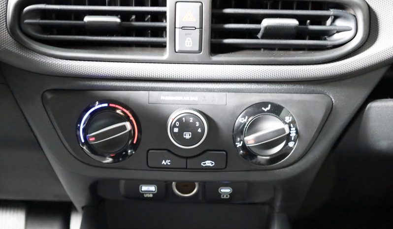 HYUNDAI I10 1.0 MPI CONFORT MY25 (TT) completo