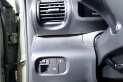 Hyundai INSTER 320km Comfort Plus 5 lug. MY26 completo