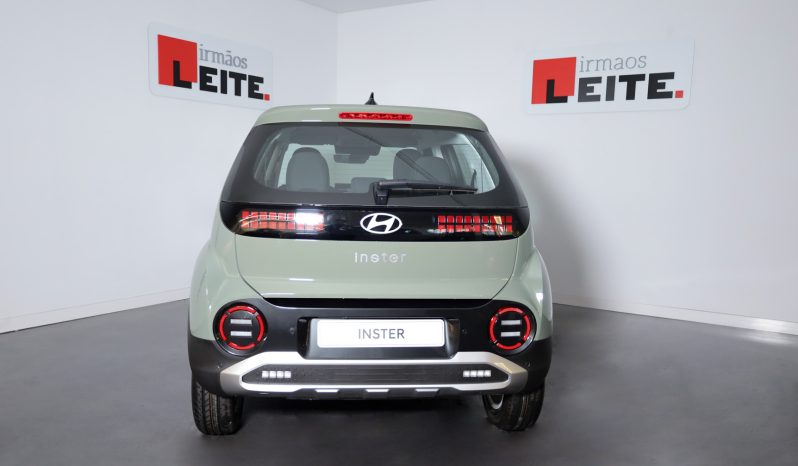 Hyundai INSTER 320km Comfort Plus 5 lug. MY26 completo
