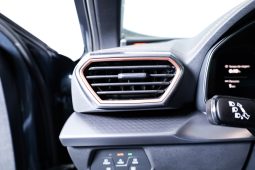 Cupra Formentor 1.5 e-HYBRID DSG completo