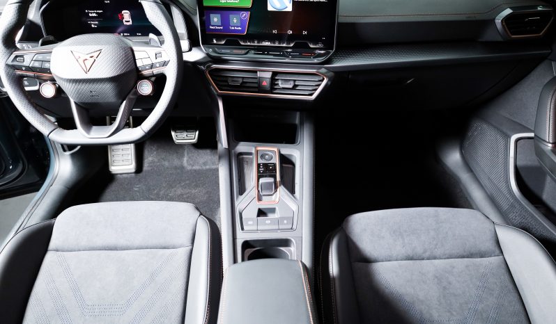Cupra Formentor 1.5 e-HYBRID DSG completo