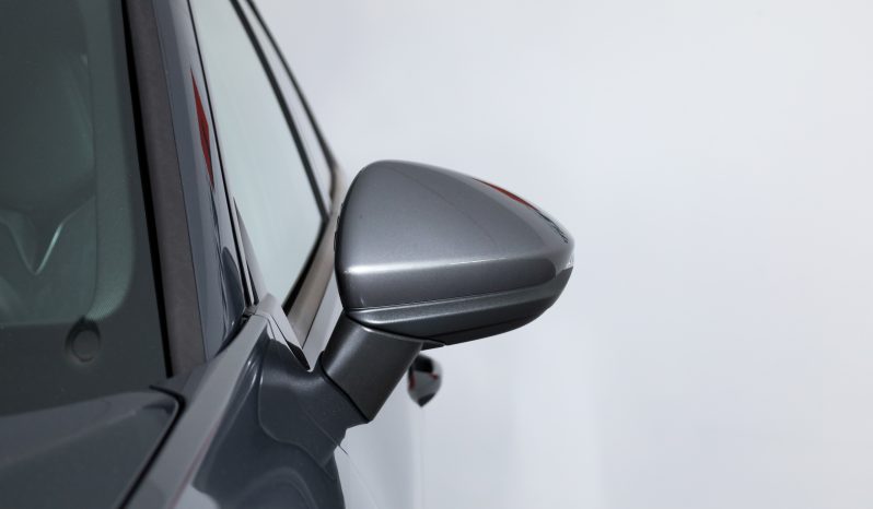 Cupra Terramar 1.5 e-HYBRID DSG completo