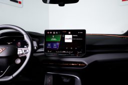 Cupra Terramar 1.5 e-HYBRID DSG completo