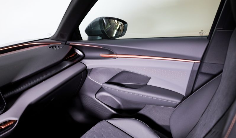Cupra Terramar 1.5 e-HYBRID DSG completo