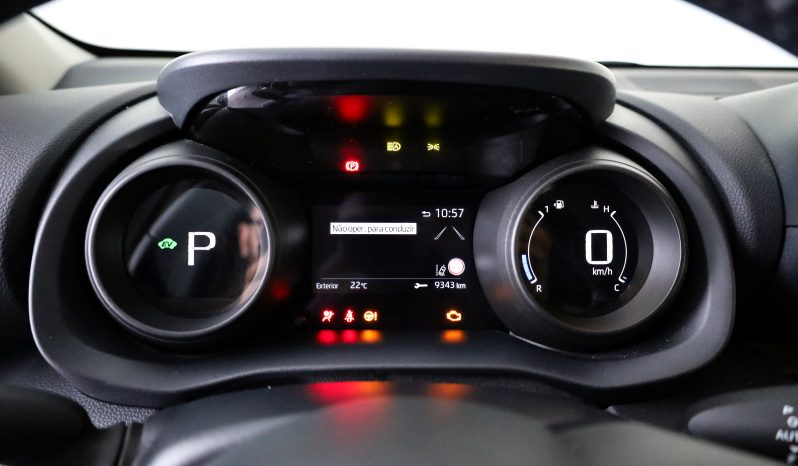 Toyota Yaris 1.5 Hybrid115 Dynamic Force Comfort completo