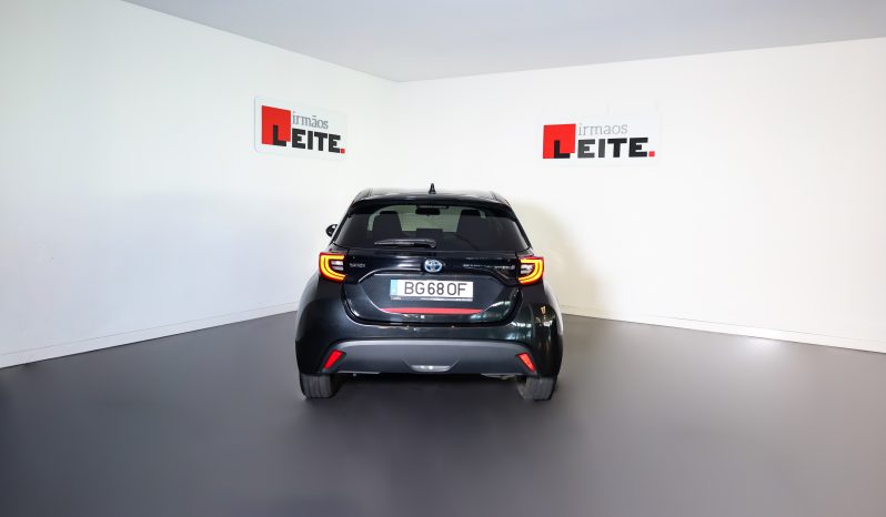 Toyota Yaris 1.5 Hybrid115 Dynamic Force Comfort completo