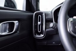 Volvo XC40 1.5 T2 129 Inscription completo