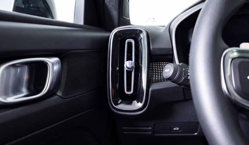 Volvo XC40 1.5 T2 129 Inscription completo