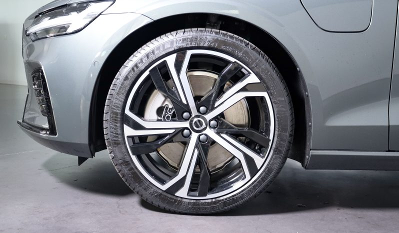 Volvo V60 2.0 T6 TE 350 PHEV AWD Plus Dark Auto completo