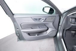 Volvo V60 2.0 T6 TE 350 PHEV AWD Plus Dark Auto completo