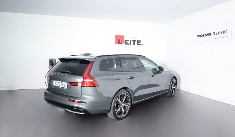 Volvo V60 2.0 T6 TE 350 PHEV AWD Plus Dark Auto completo
